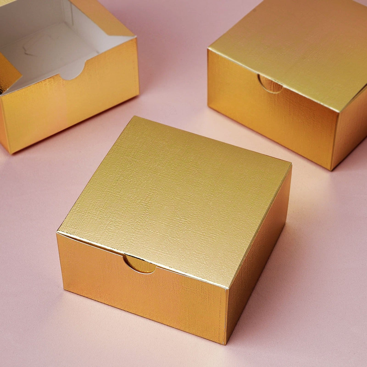 Wedding Cake and Donut Boxes White | EnFete Party