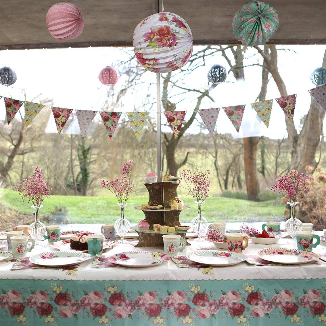 Assorted Tea Party Round Vintage 9" Paper Dinner Plates | EnFete Party