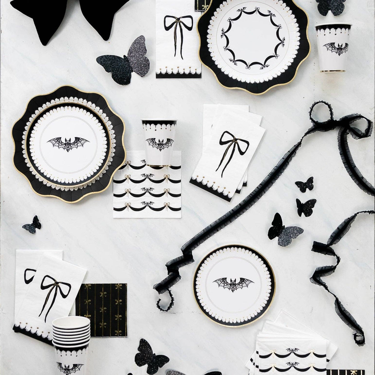 Black with Gold Bow Cocktail Napkins | EnFete Party