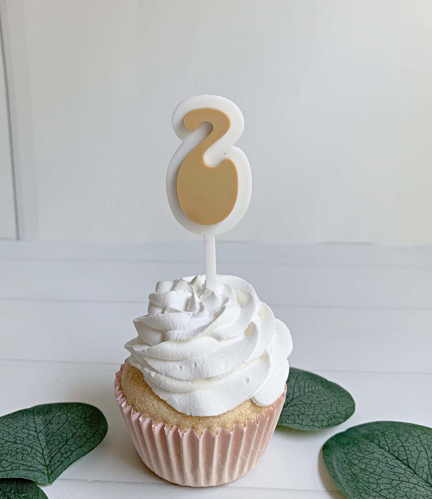 Retro 2 Tan Cake Topper