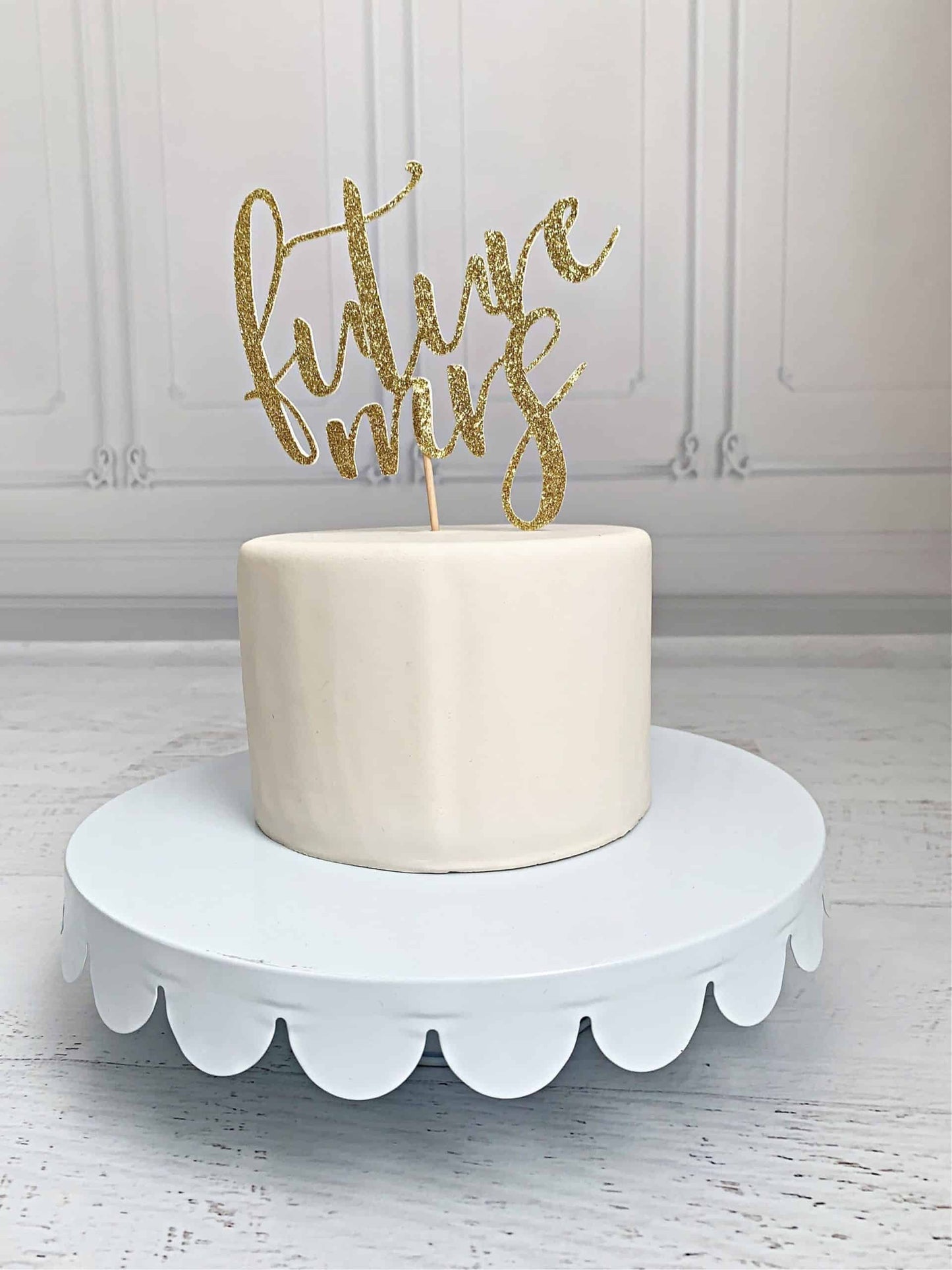 Future Mrs Cake Topper for a bridal shower in gold glitter
