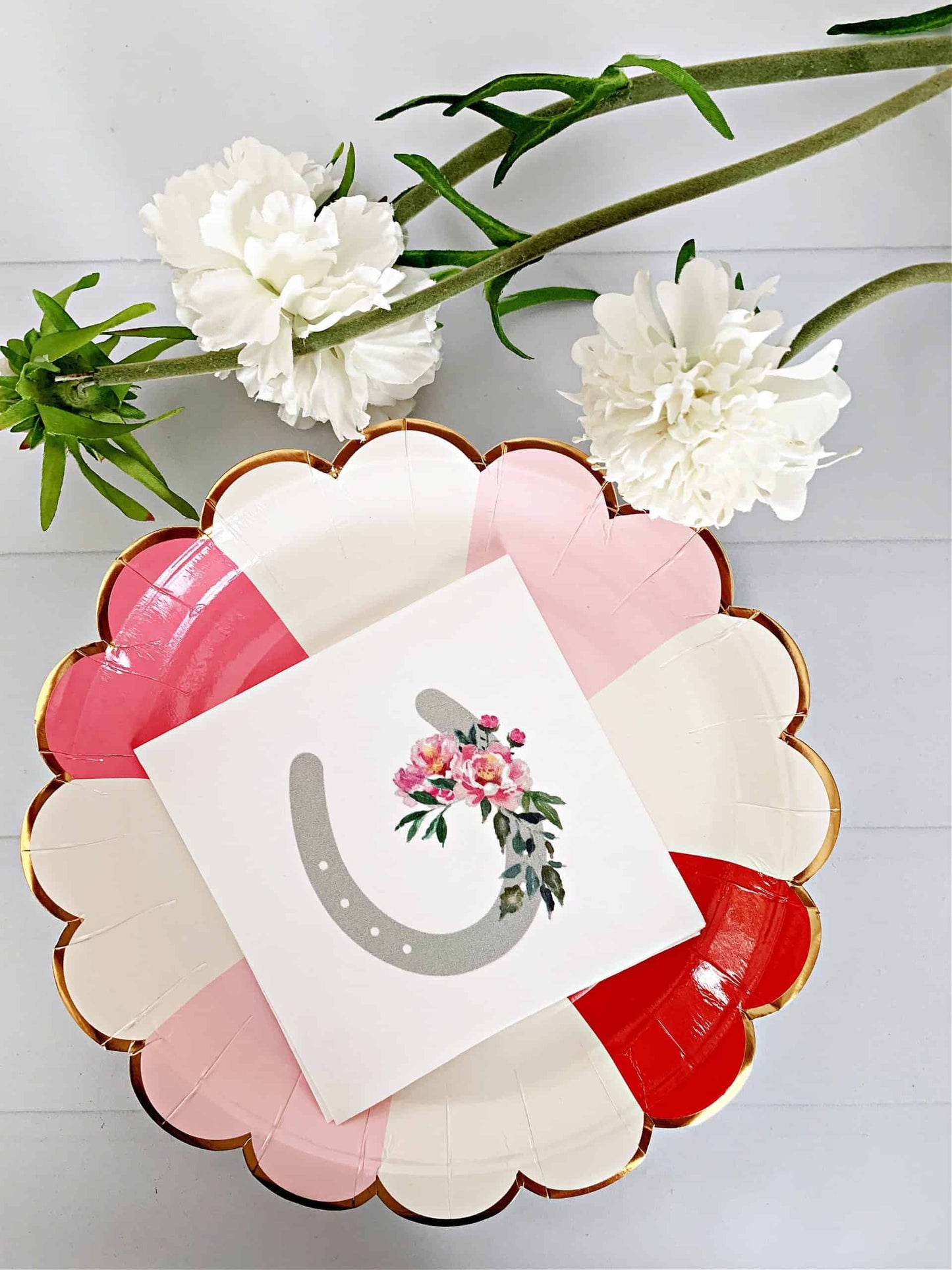 Elevate your Kentucky Derby party with EnFete's original and elegant Kentucky Derby napkins. Add sophistication to your celebration. #KentuckyDerby #ElegantNapkins #EnFete.