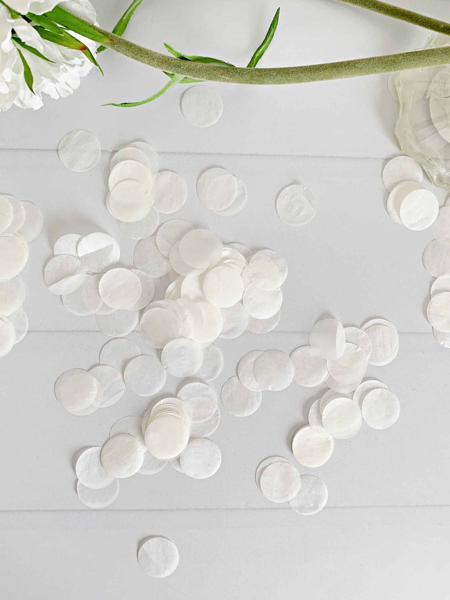 White Round Biodegradable Confetti