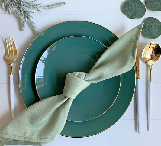 Eucalyptus Green with Gold Dinner Plates - Plastic | EnFete Party