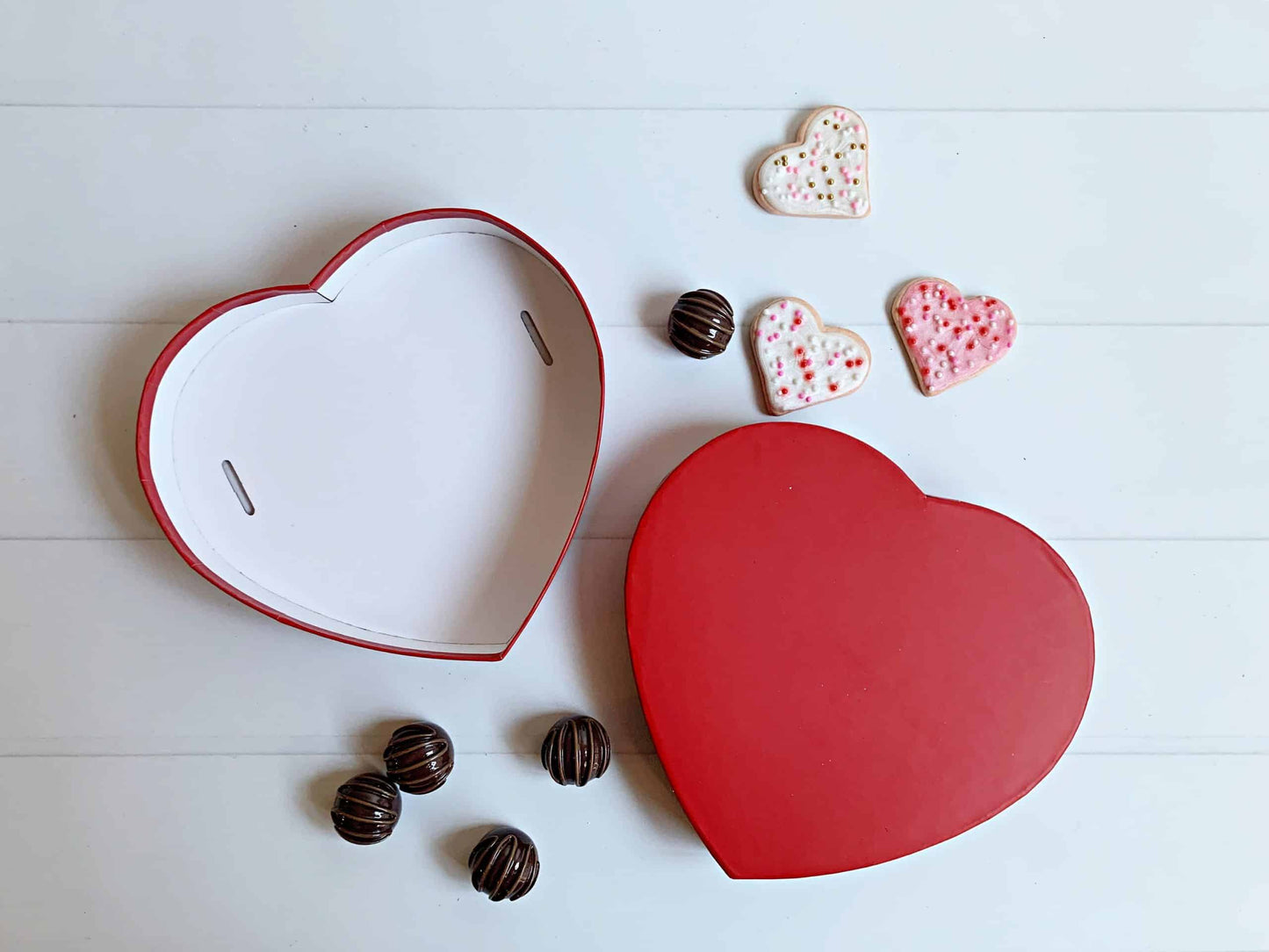 Red Heart Candy Box