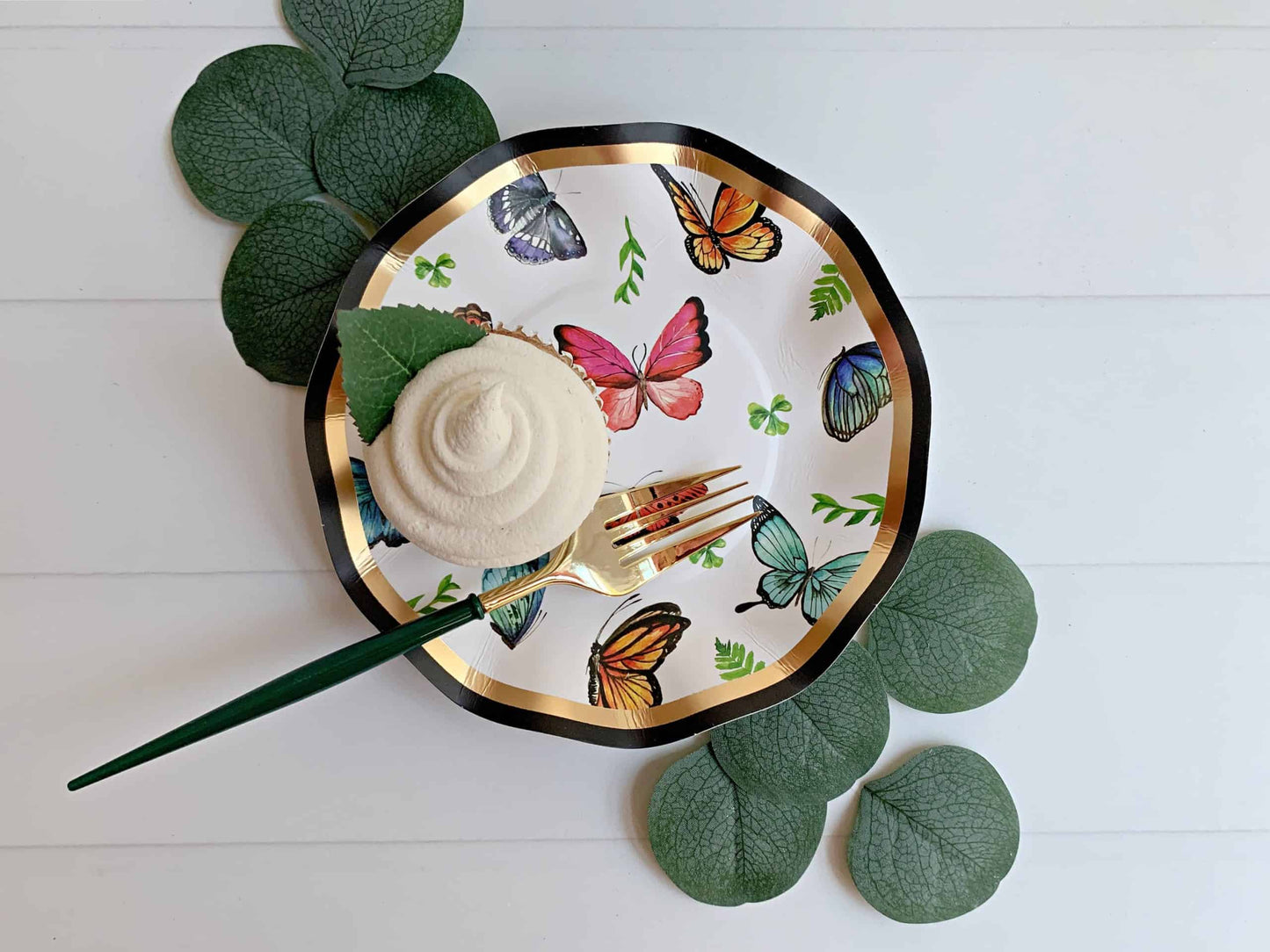 Add a touch of elegance to your next Butterfly-themed party with these stunning Wavy Butterfly Appetizer and Dessert Bowls! The colorful butterflies scattered throughout the plates make them perfect for a Butterfly birthday, bridal shower, or baby shower.