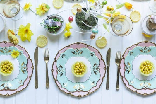 Blush Scalloped Dinner Plates | EnFete Party
