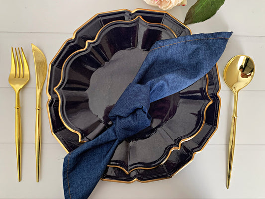 Navy Scalloped Dinner Plates | EnFete Party