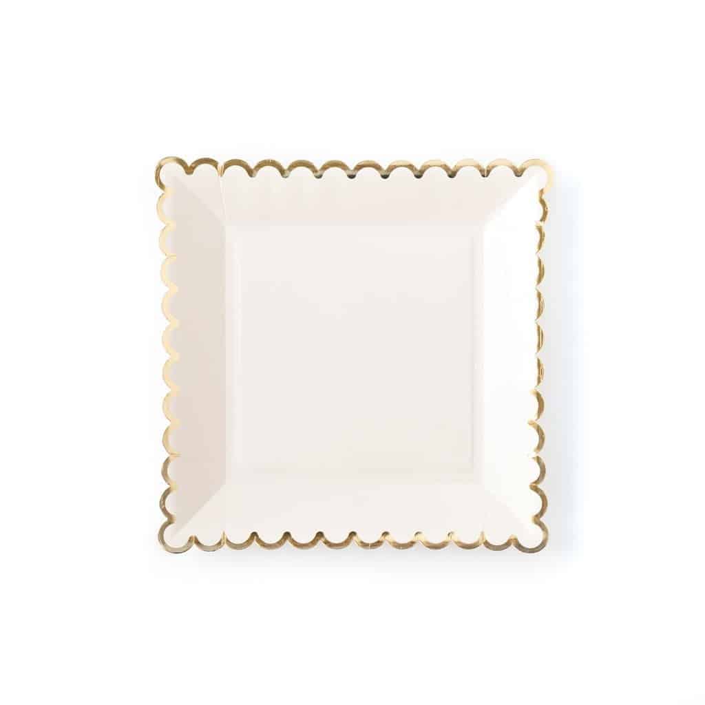 Cream Scalloped 9 Inch Paper Plates