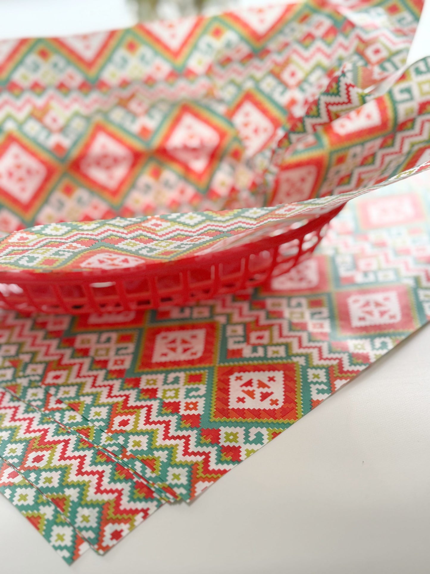 Grub Paper Fiesta Pattern - Taco Bar Cinco de Mayo Final Fiesta Party Food Tray Liners | EnFete Party