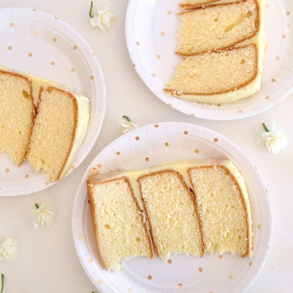 Gold Polka Dot Paper Plates - Cake Size