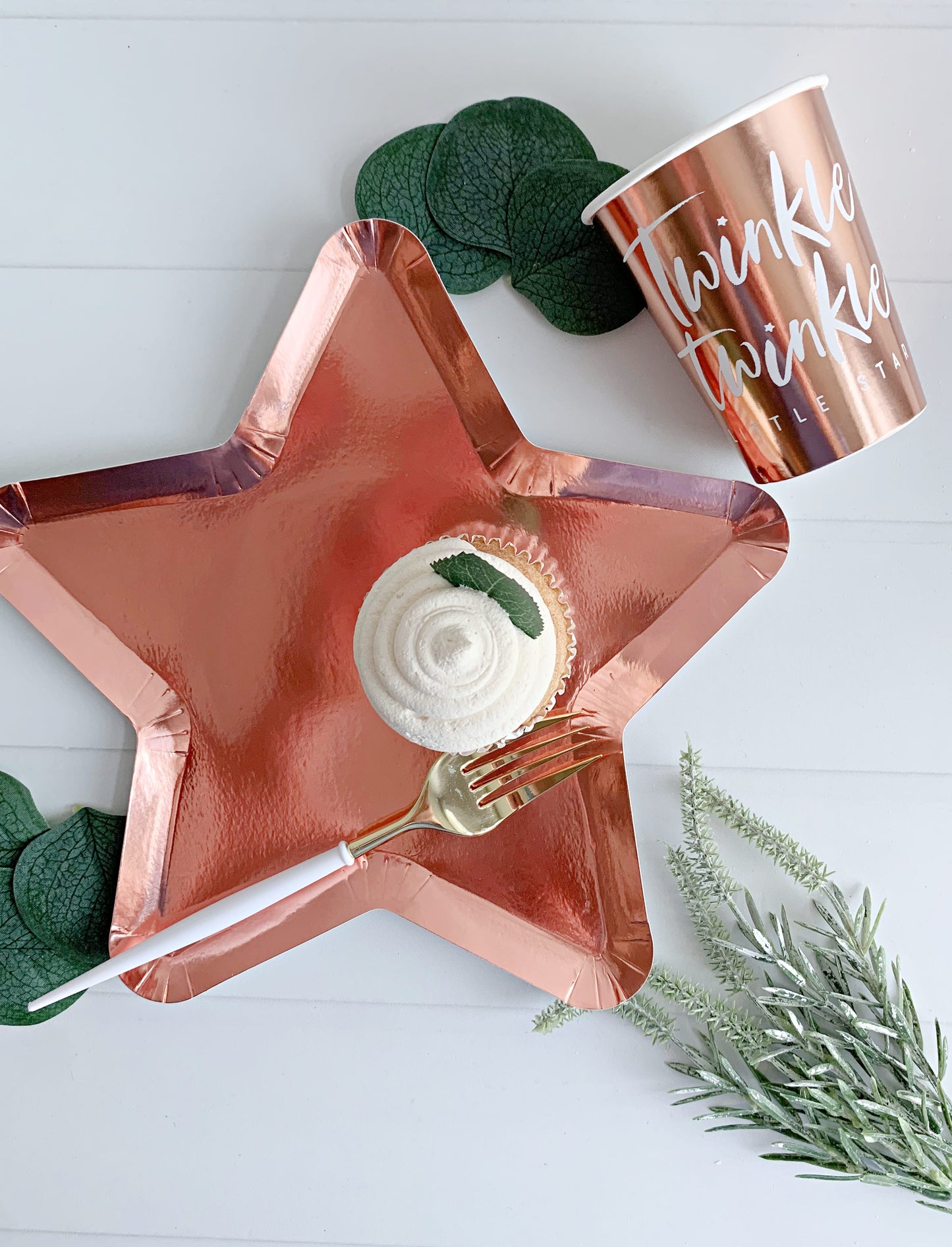 Rose Gold Star Paper Plates - Set of 8 Star Shaped Party Plates | EnFete Party