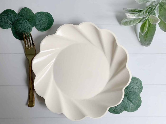 Cream Compostable Dinner Plate | EnFete Party