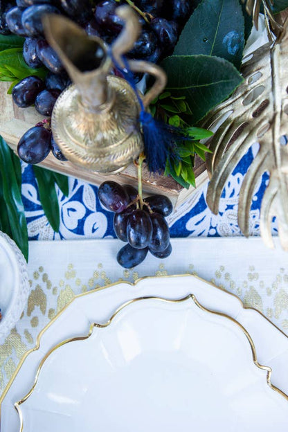 White Scalloped Paper Dinner Plates