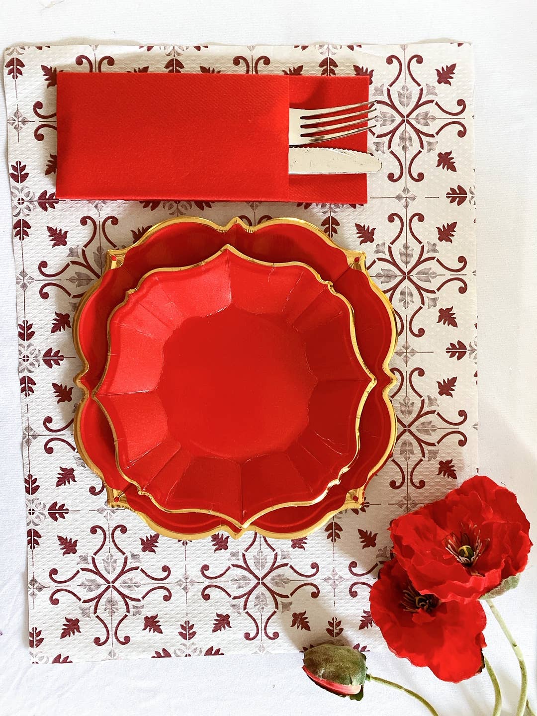 Red Scalloped Dessert Plates