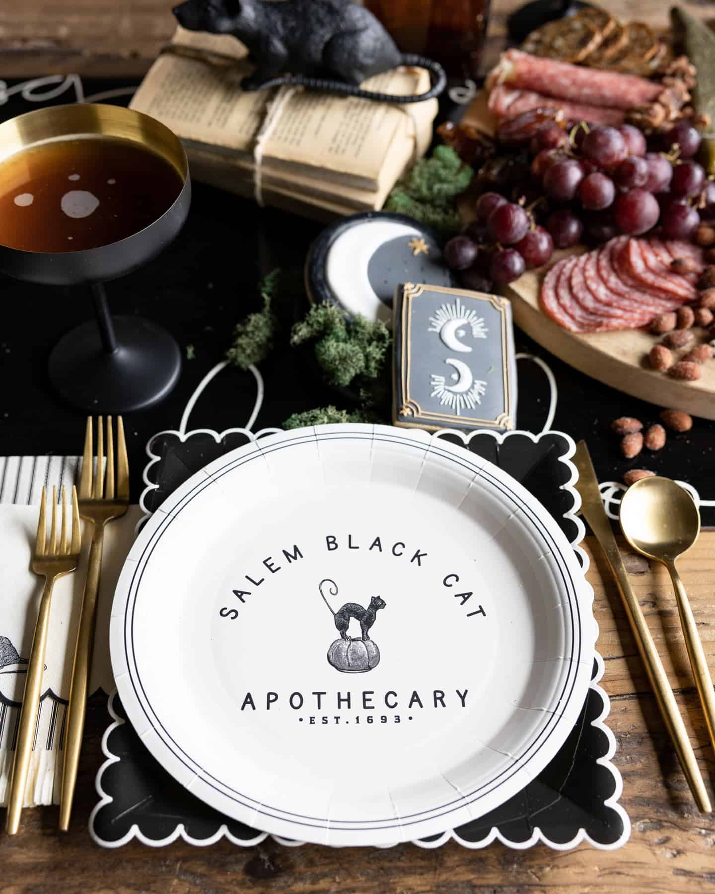 Apothecary Black Cat Plate