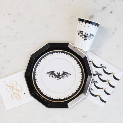 Elegant Halloween Bat Paper Party Cups