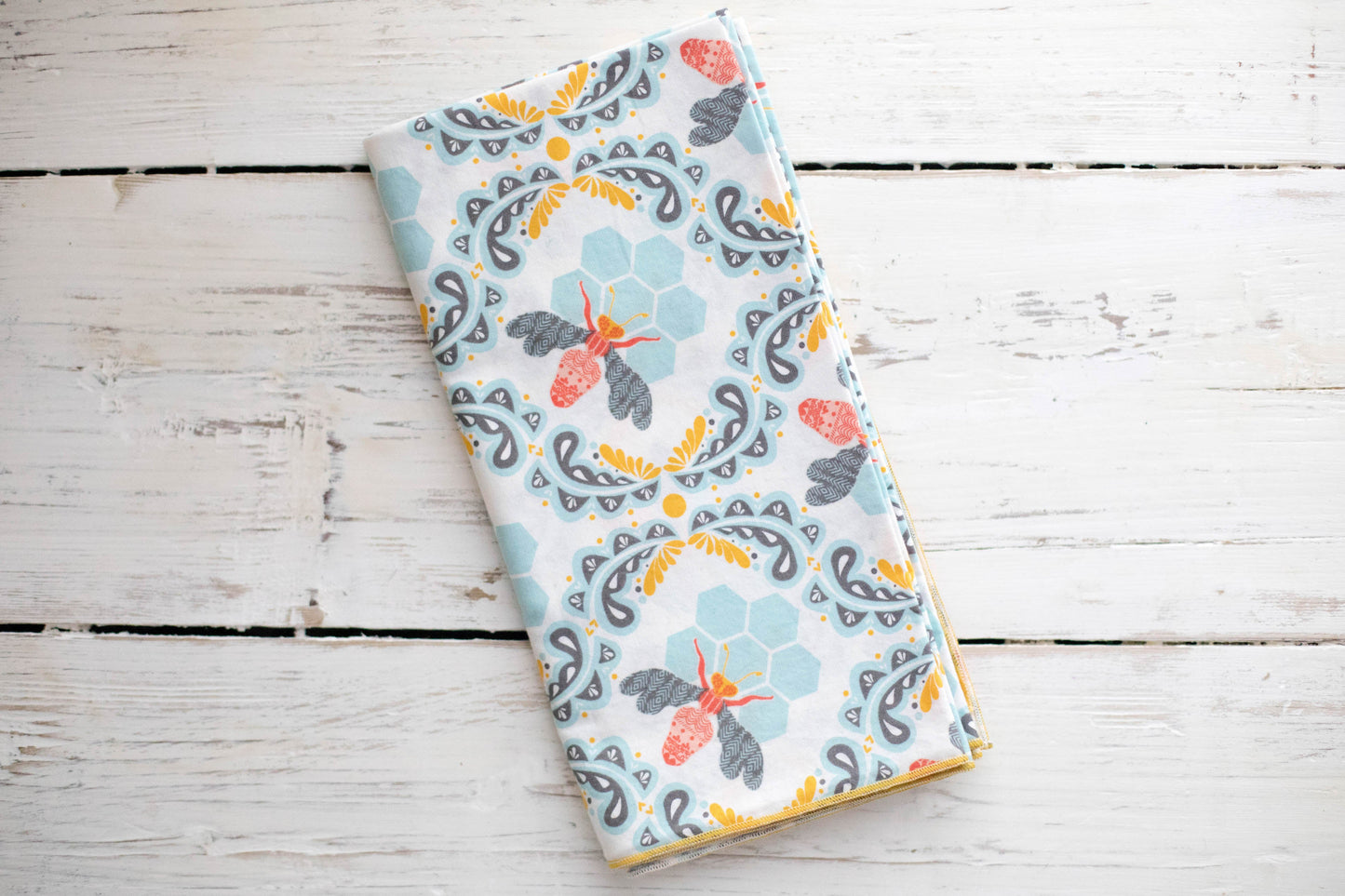 Honey Bee Cloth Napkins Set of 4 - Bee Themed Reusable Napkins 100% Cotton