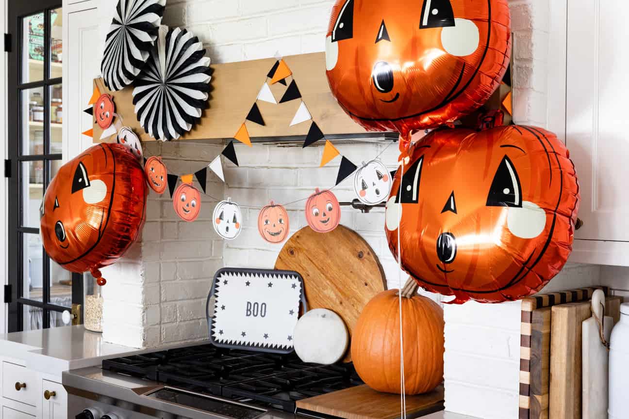 Vintage Halloween Pumpkins and Felt Pennant Banner