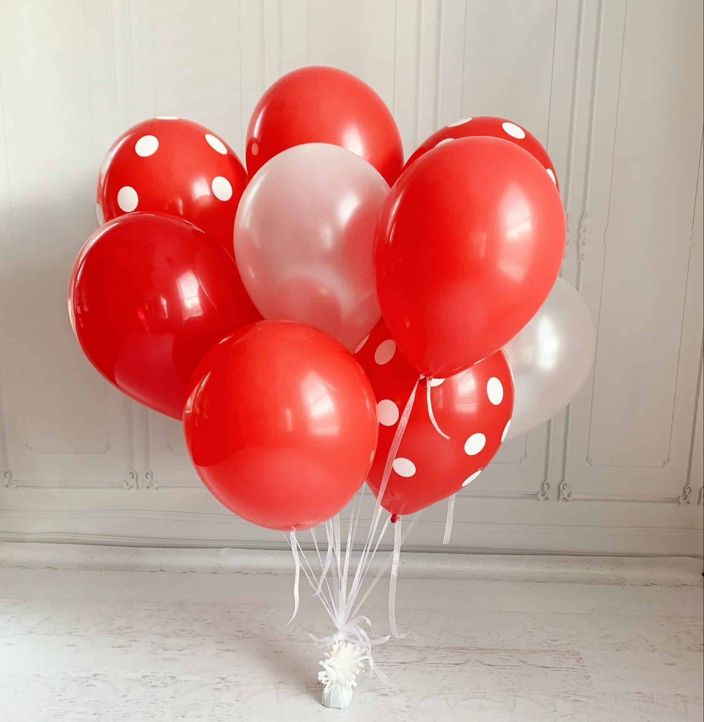 Decorate your party or BBQ style with our Baby Q red and white balloon bouquets. It is the perfect decor for your Baby Q, I Do BBQ, Fourth of July, or Family Reunion! Fun and happy balloon bouquet for your event!