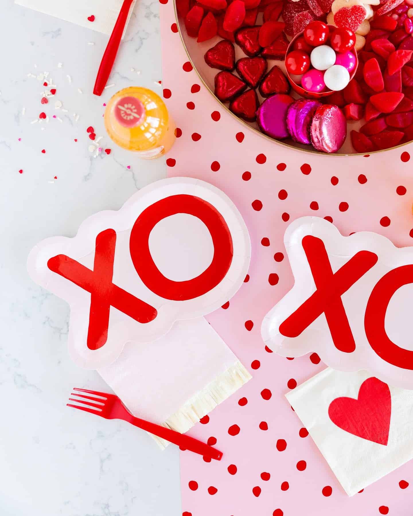 XOXO Valentine Plates