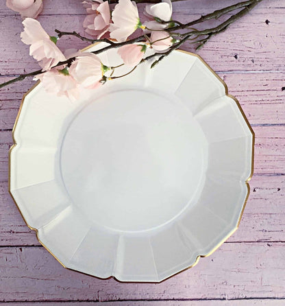White Scalloped Paper Dinner Plates