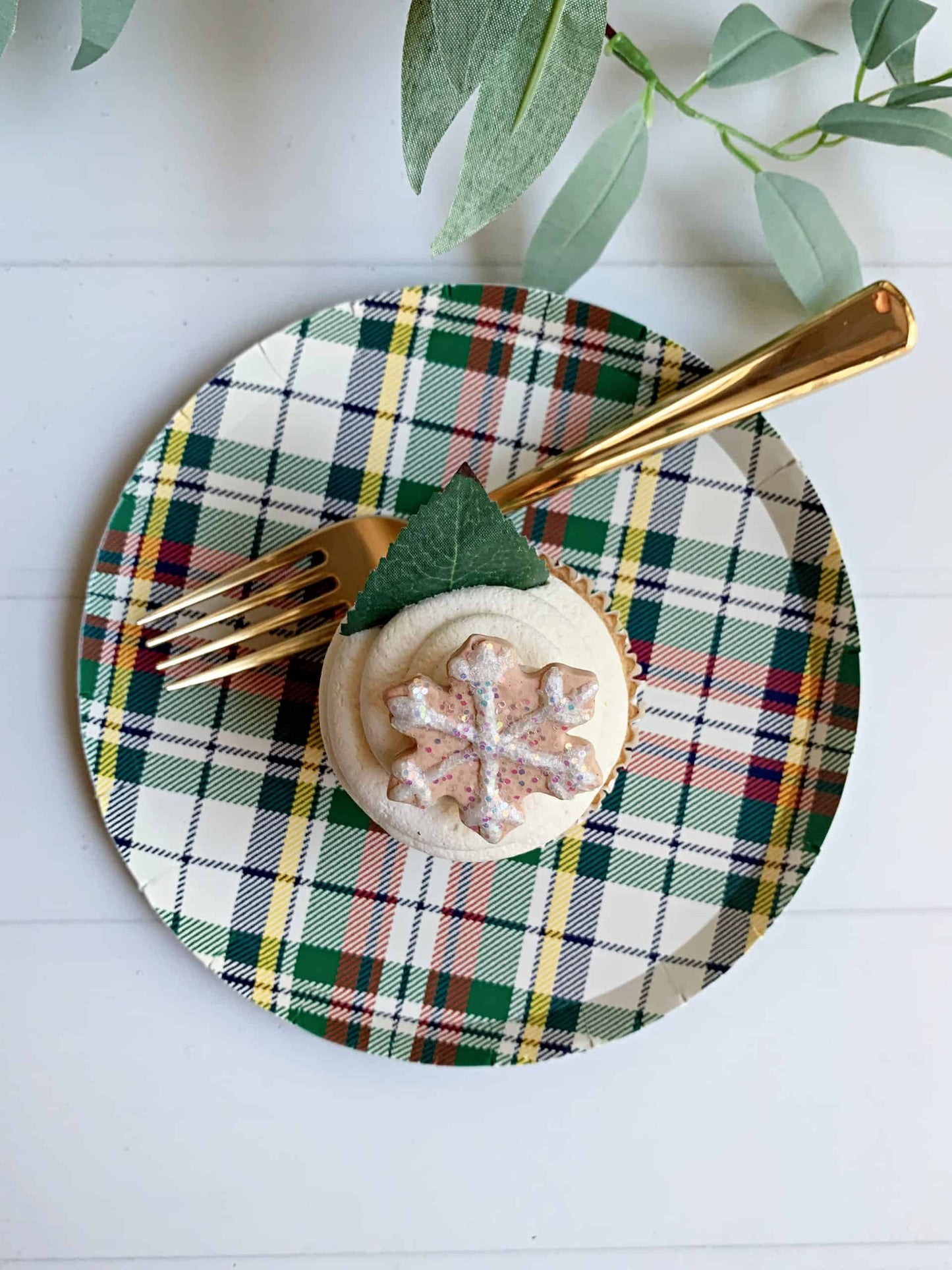 Red, Green and White Plaid Dessert Plates