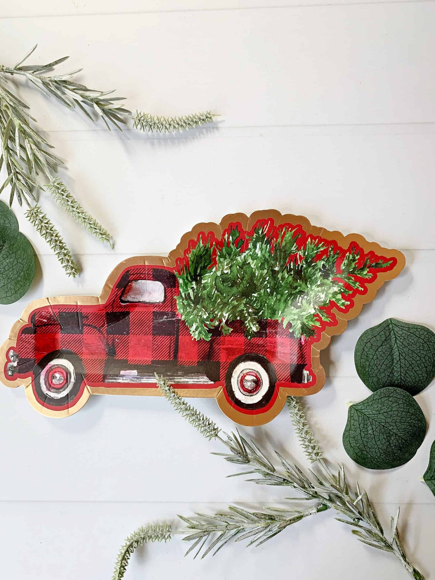 Christmas Truck with Tree Dessert Plates