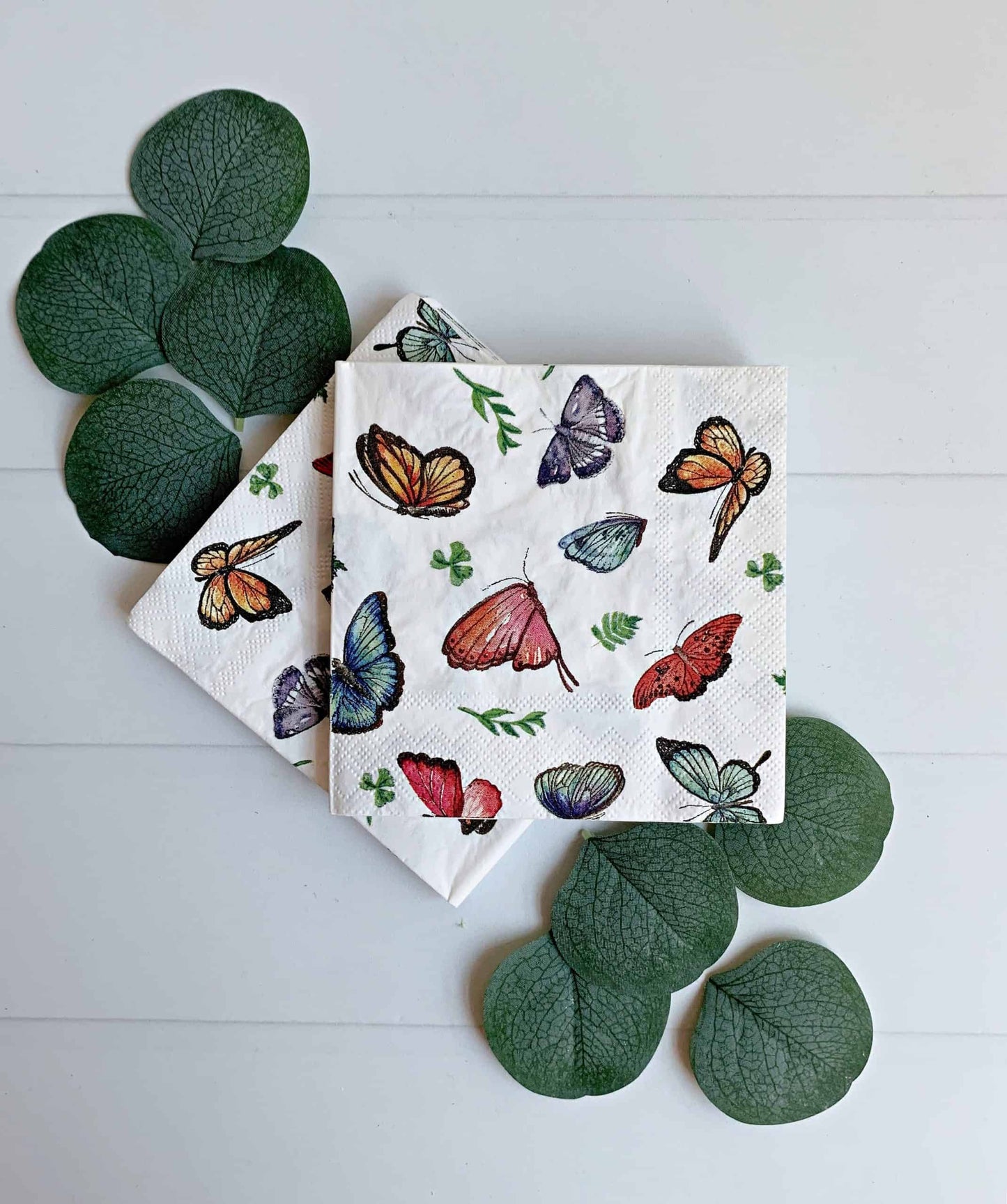 Add a touch of glamour to your Butterfly-themed party with these beautiful Butterfly Cocktail Napkins. These napkins feature colorful butterflies scattered throughout, making them perfect for a Butterfly birthday, bridal shower, or baby shower.