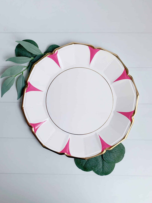 Daisy Scalloped Dinner Plates