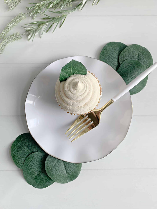 6" White with Gold Edge Hard Plastic Dessert Plate