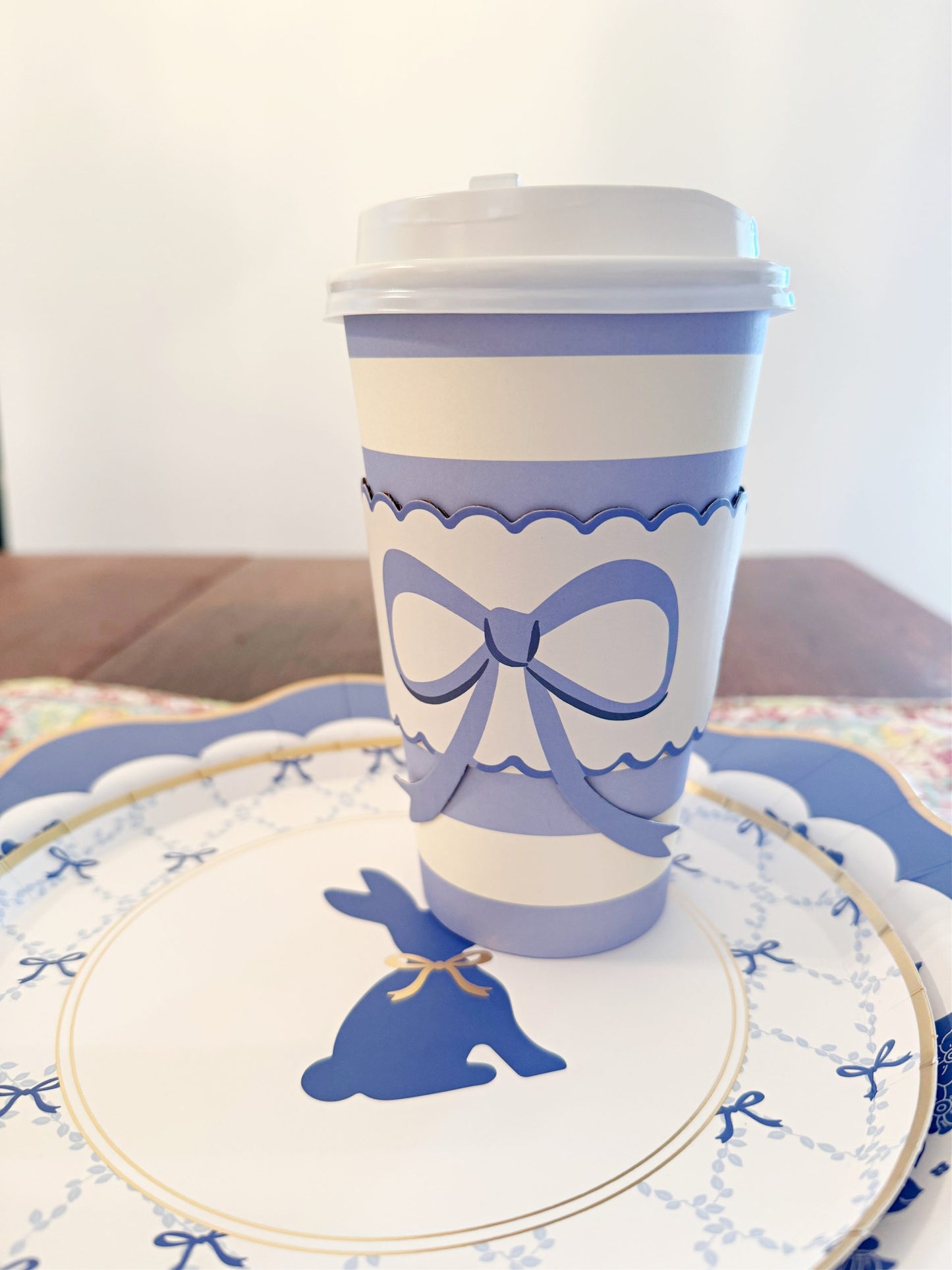 Blue Bow and Scallop Ribbon Paper Coffee Cups, Lids and Tops