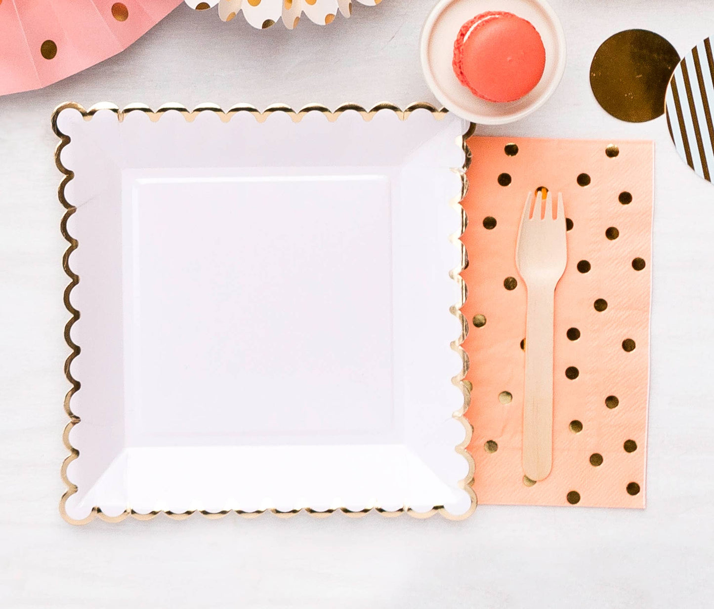 Cream Scalloped 9 Inch Paper Plates