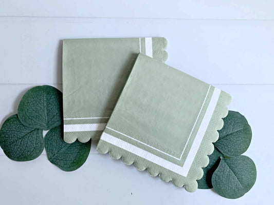 Sage Scalloped Cocktail Napkin / Set 20
