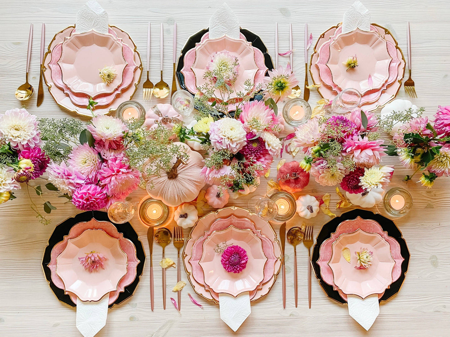 Black Scalloped Dinner Plates