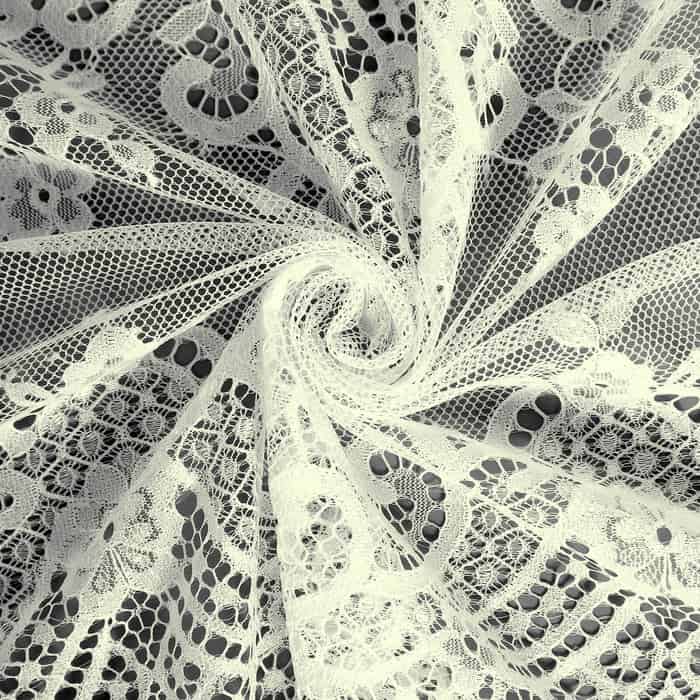 Ivory Lace Table Runner