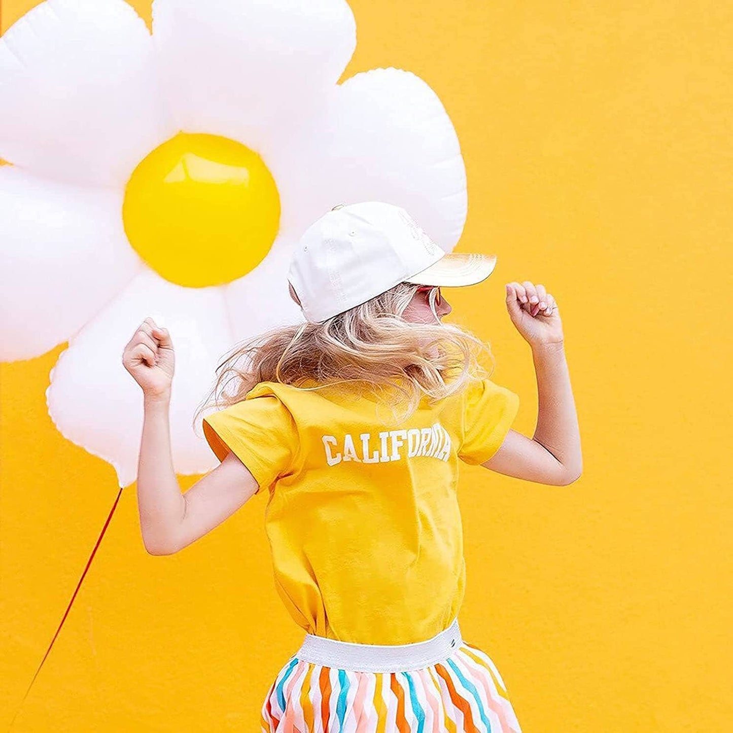 Baby in Bloom - Groovy Daisy Balloons