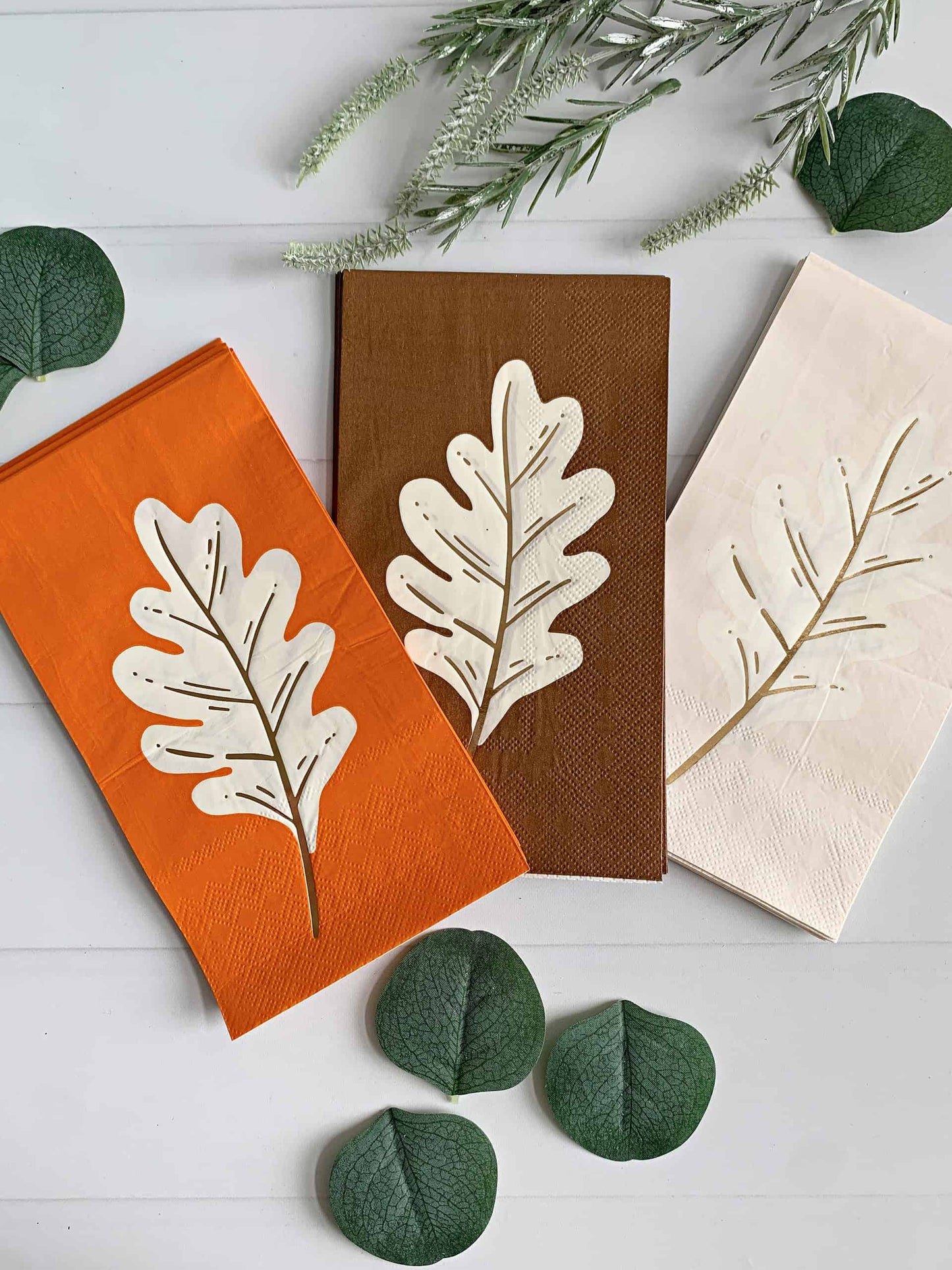 Friendsgiving Essentials - Oak Leaf Fall Dinner Napkins for Thanksgiving Gathering