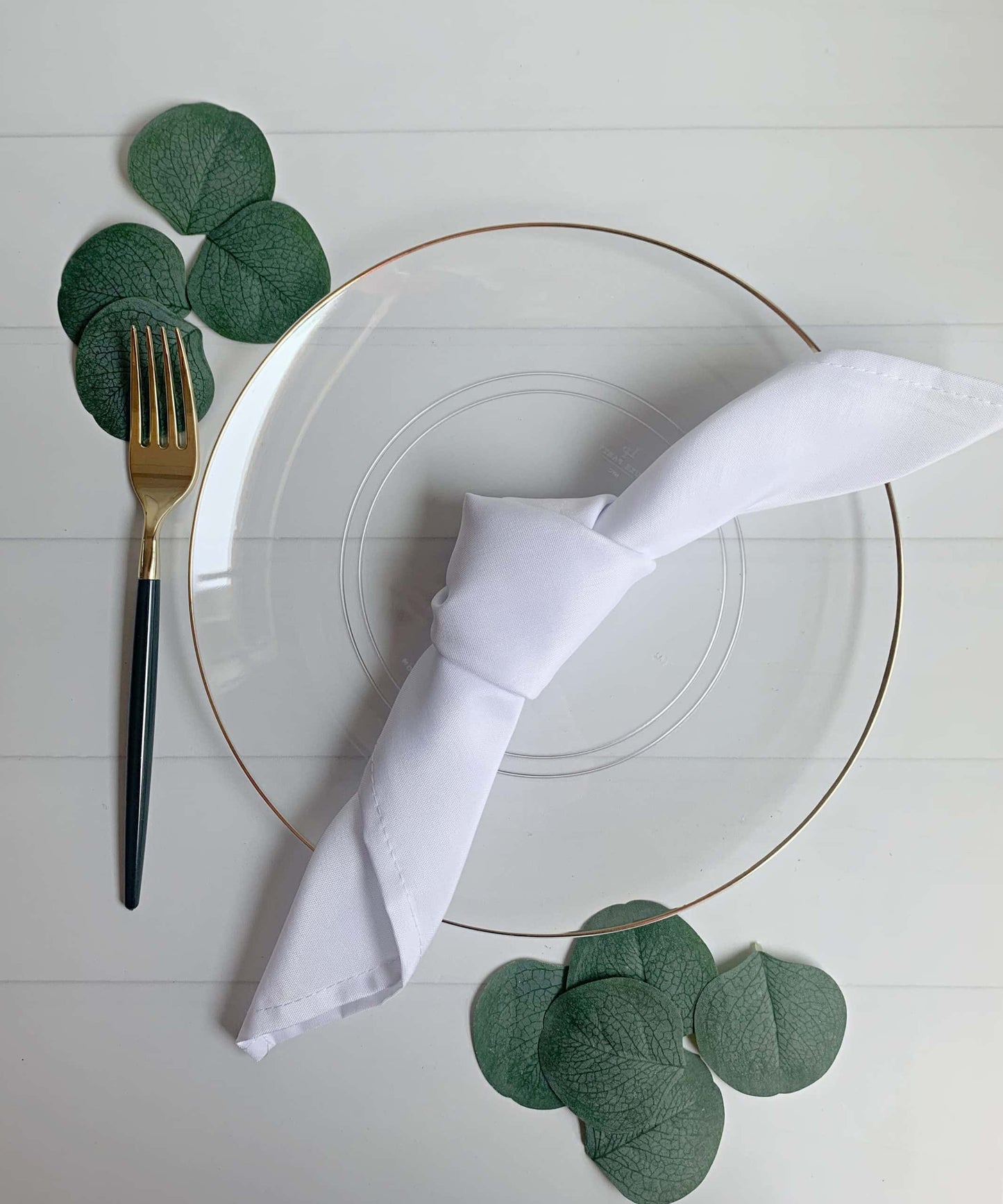 Round Clear with Gold Edge Dinner Plates