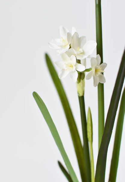 Faux Paperwhite Stem with Bulb – 17.5" Realistic Faux Floral for Holiday & Winter Decor