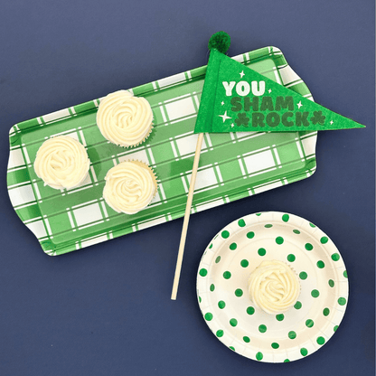 Green Plaid Gingham Melamine Party Tray – 15.25" Reusable Serving Tray for Appetizers | EnFete Party