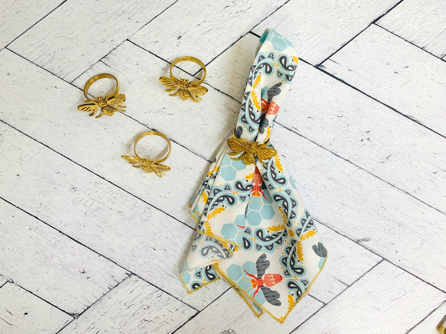 Honey Bee Cloth Napkins Set of 4 - Bee Themed Reusable Napkins 100% Cotton