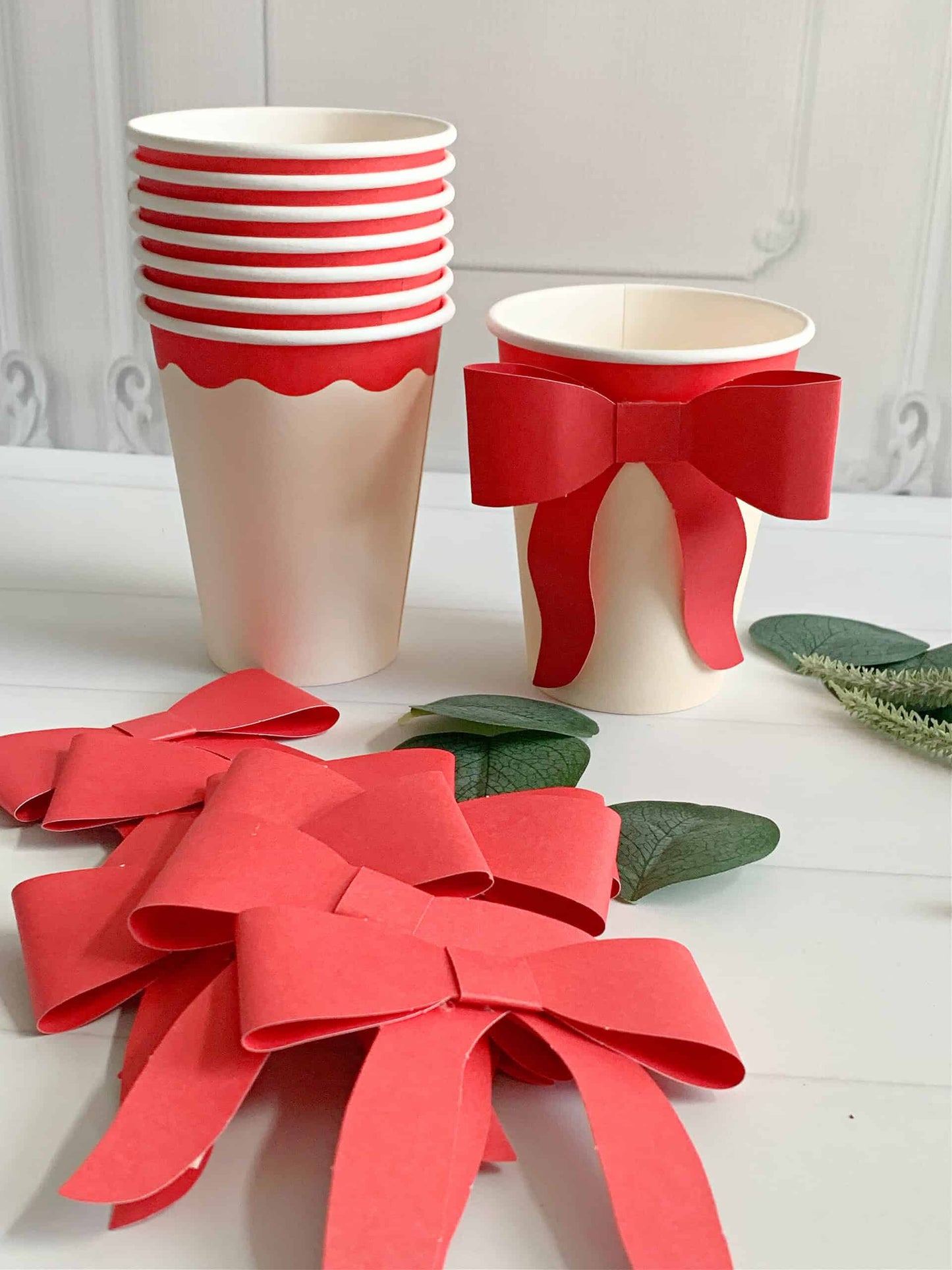 Red Bow Christmas Party Cups