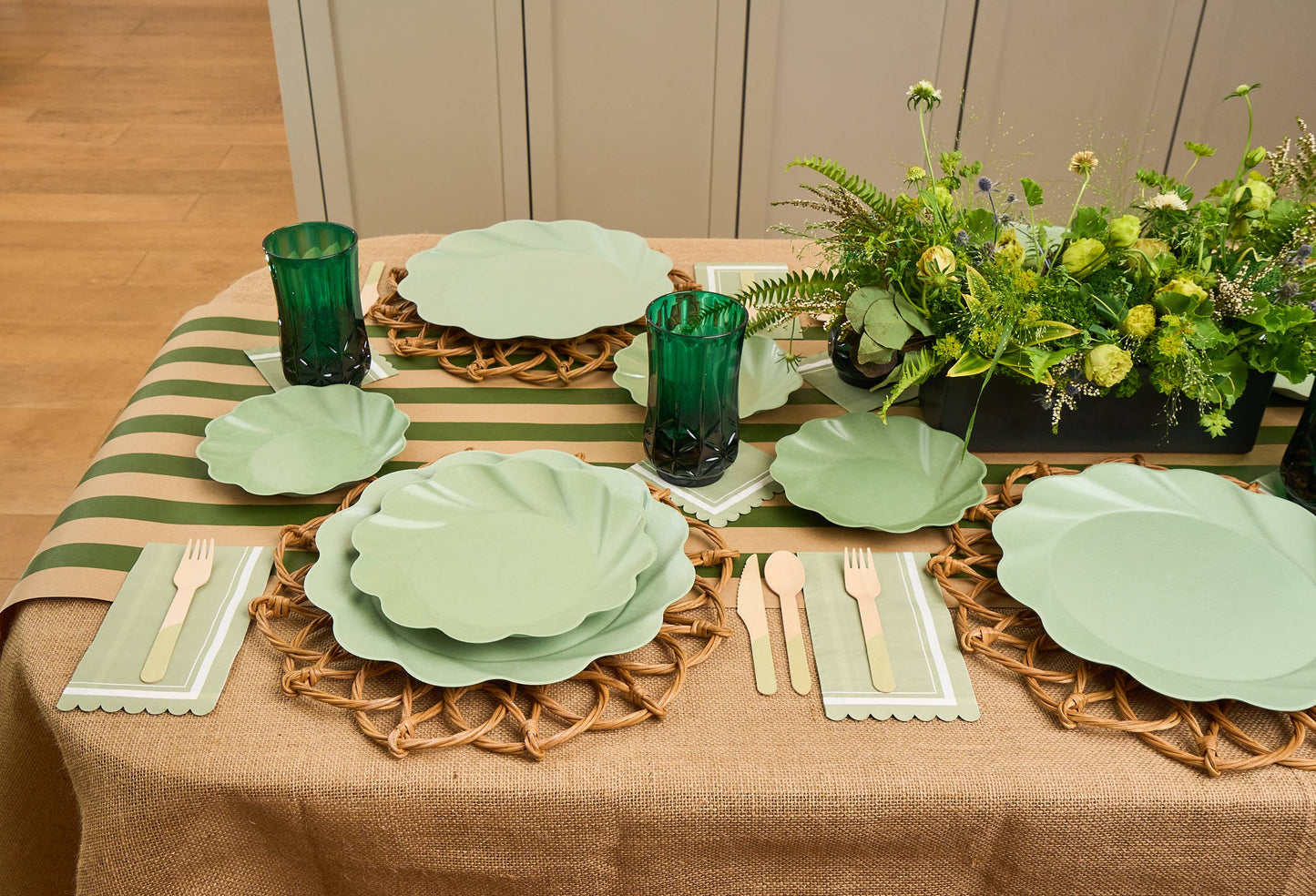 Extra Large Sage Compostable Dinner Plate