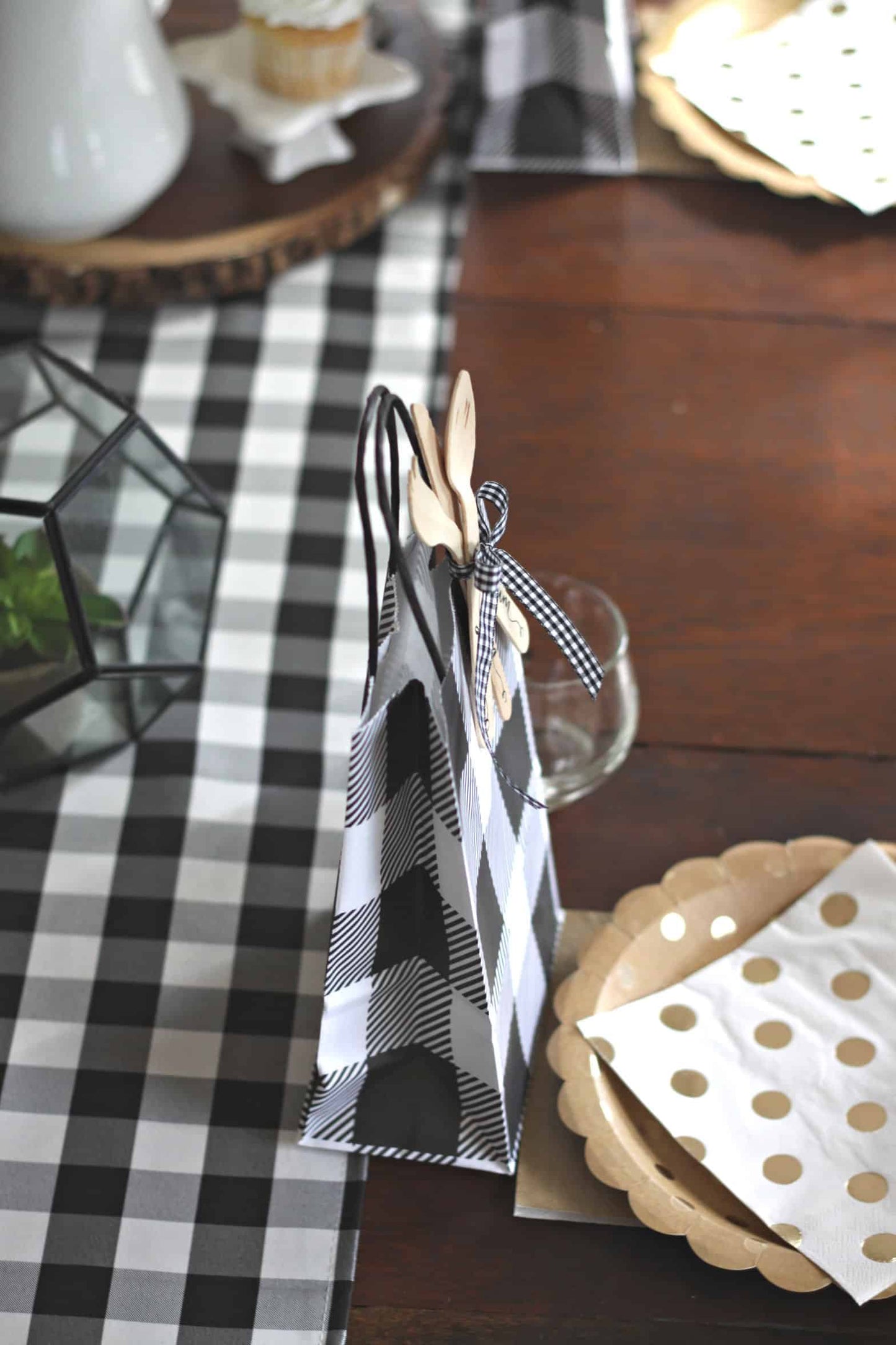Black and White Buffalo Plaid Bags - Set of 10 bags