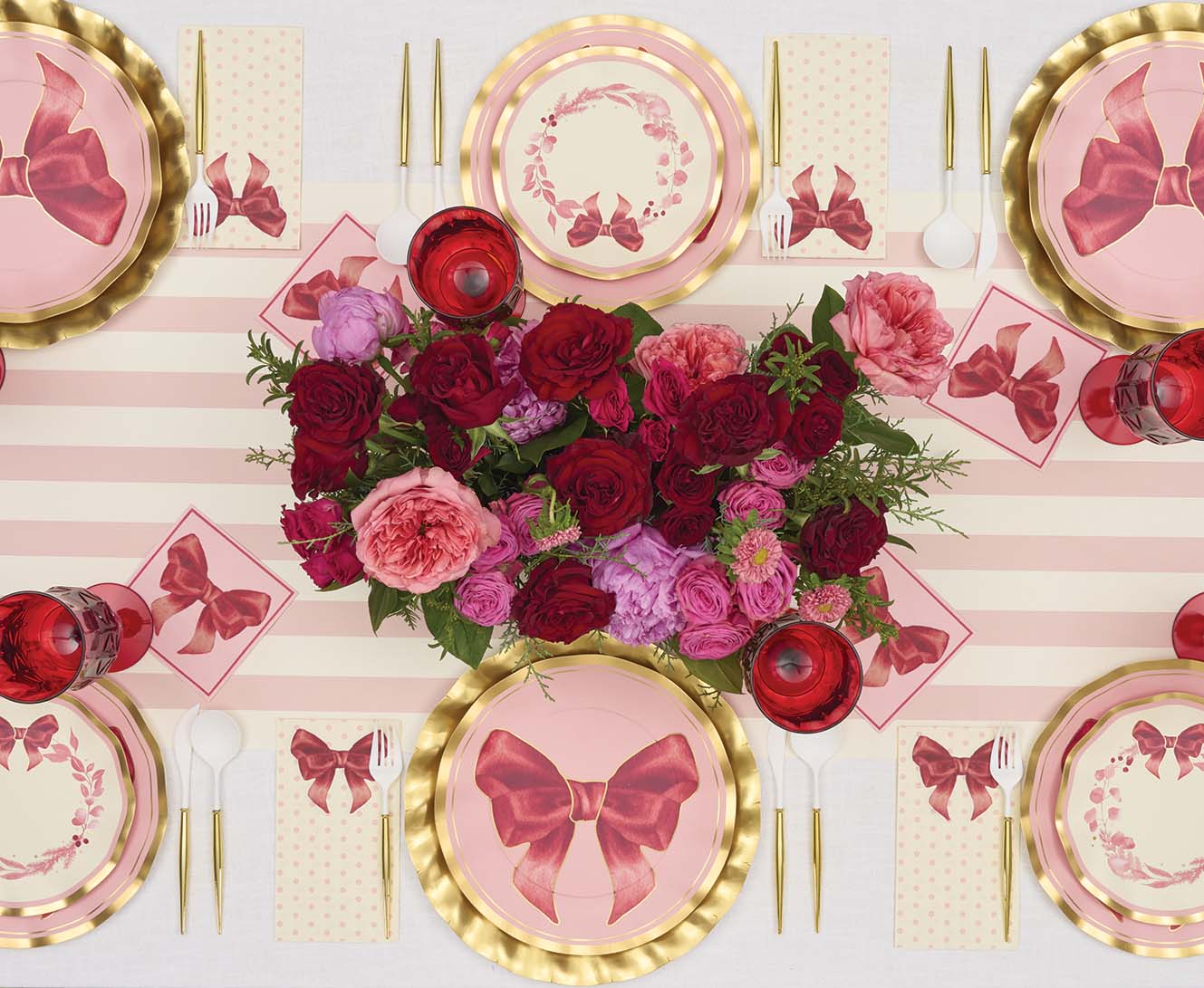 Pink Bow Wavy Dinner Plate with Gold Edge