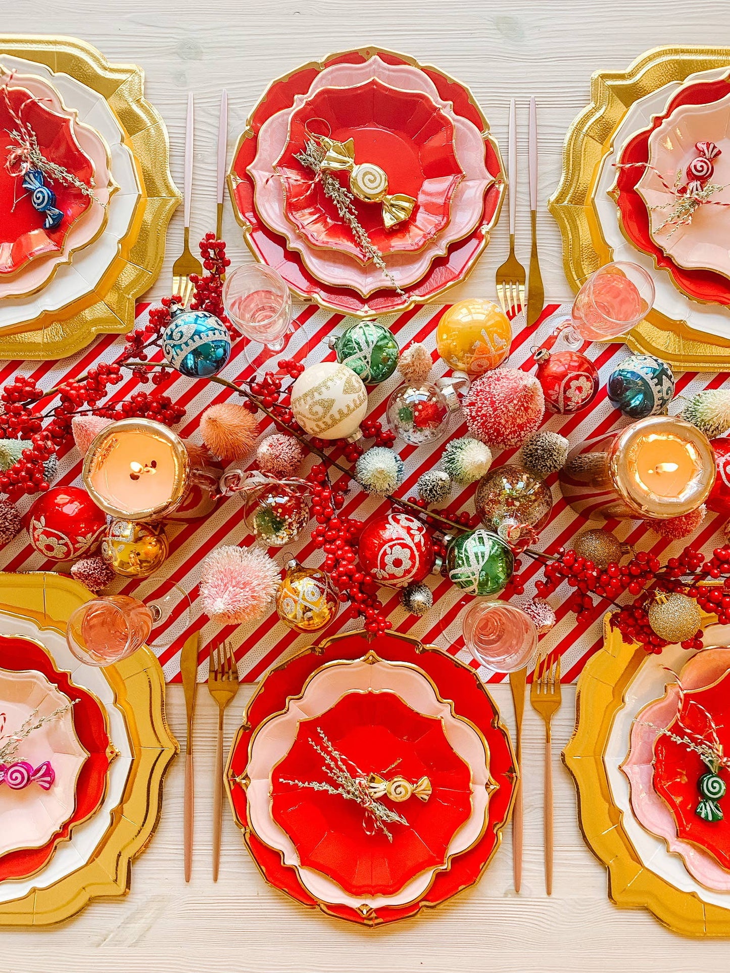 Red Scalloped Dessert Plates