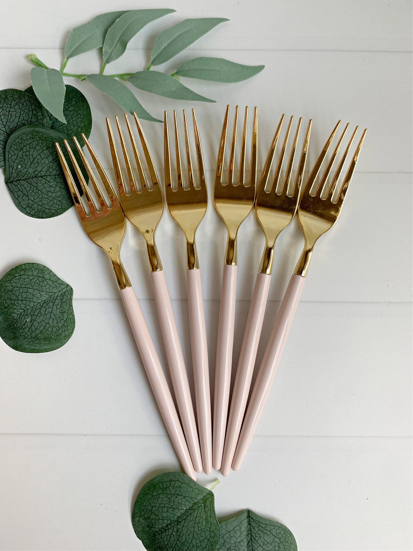 Blush Pink & Gold Plastic Forks 32 Pieces - Premium Silverware for Weddings & Parties