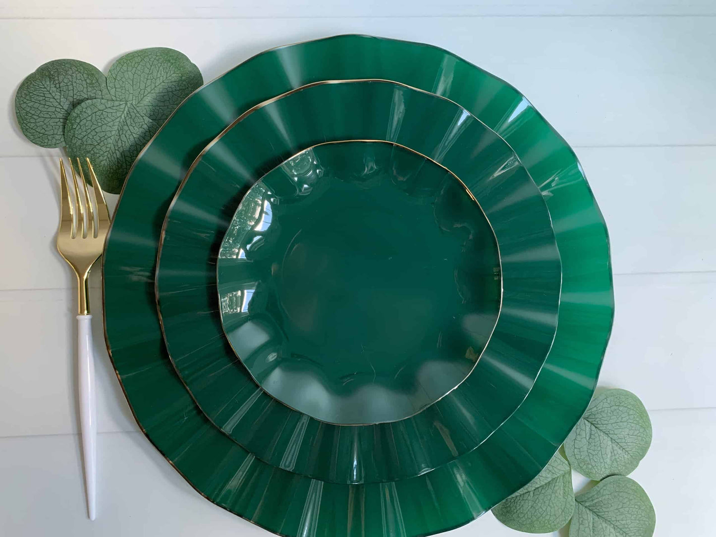 Emerald Green with Gold Dinner Plates - 9"
