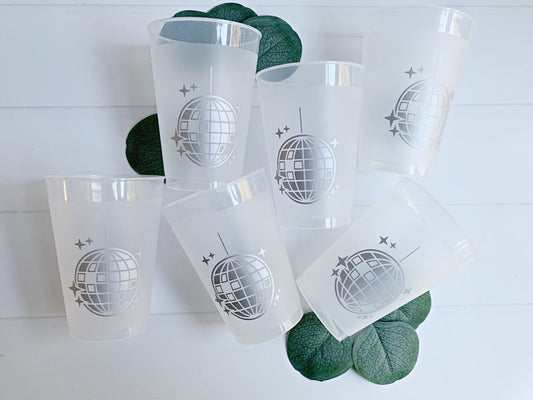 Silver Disco Ball Cups - 12 oz Frosted Plastic Cups for New Year's Eve, Disco Party, Mamma Mia Theme | EnFete Party
